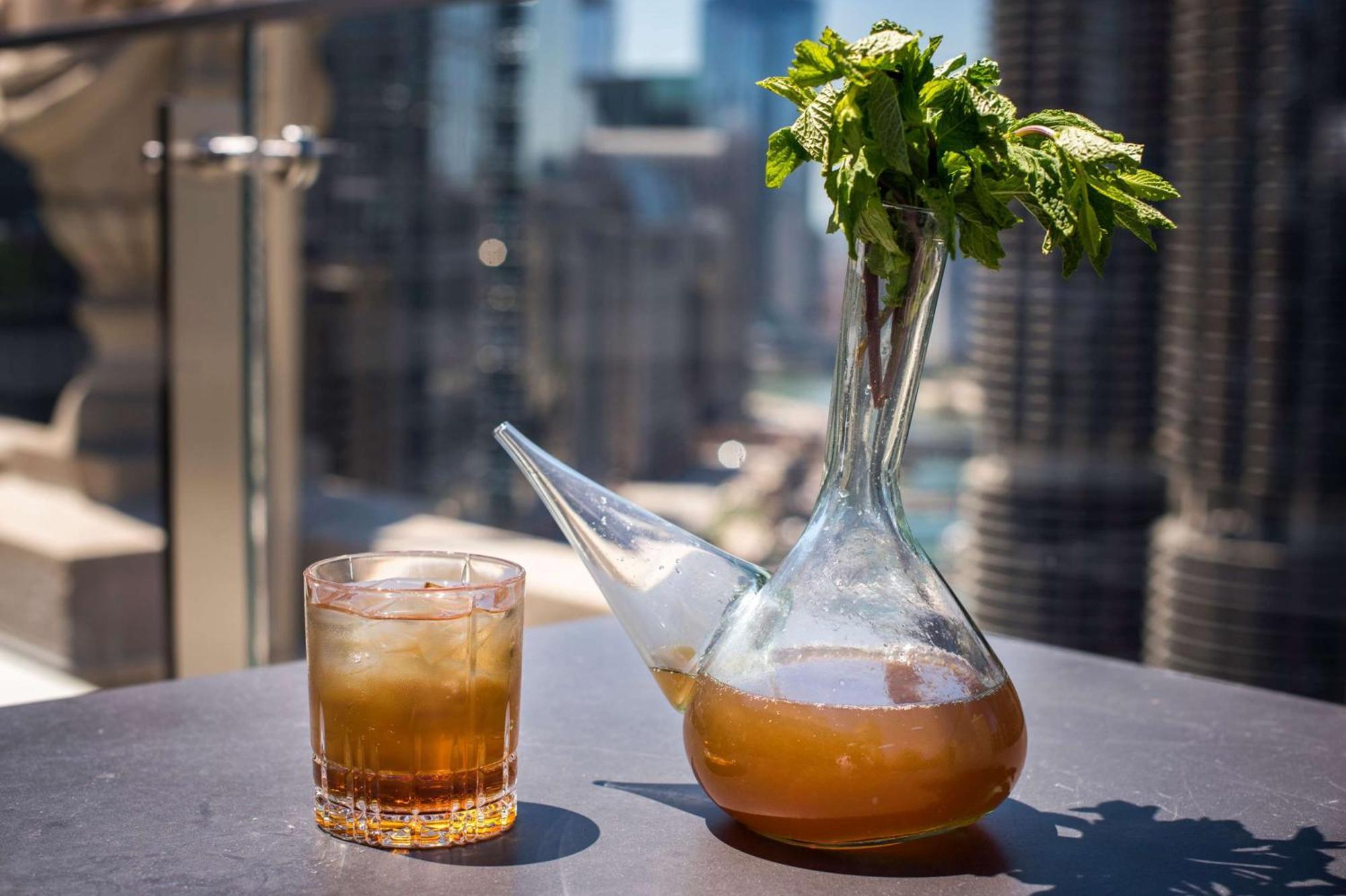 Londonhouse Chicago, Curio Collection By Hilton Hotel Luaran gambar